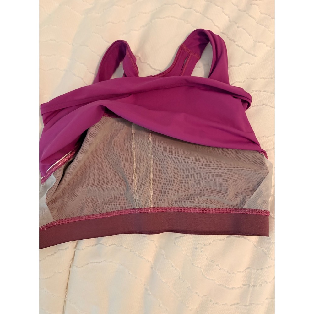 Lululemon Stash It Bra *Medium Support, B/C Cup
Vivid Plum - Picture 4 of 8